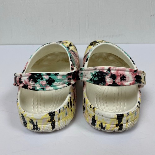 Zueco Crocs Baya estampado de temporada tie dye 206230-928 M 8 W 10 - Imagen 6 de 8