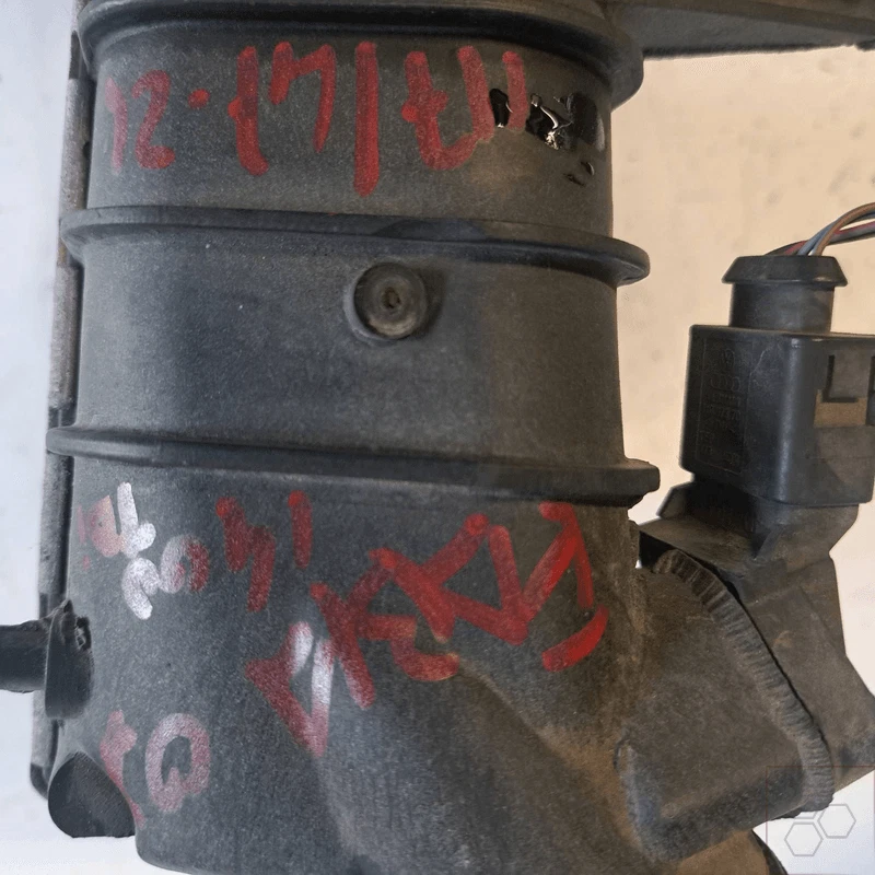 6Q0145804A Intercambiador aire/aire  SKODA FABIA (6Y) 1.9 TDI Ber. 5p/d/1896cc - Imagen 3 de 4