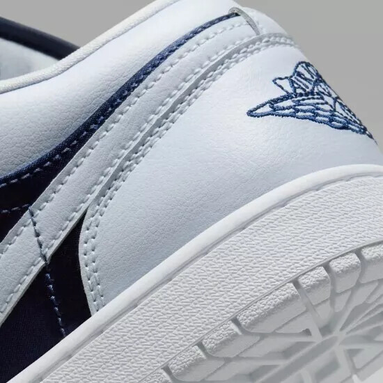 Nike WMNS Air Jordan 1 Low SE Grey Midnight Navy FZ8778-044 