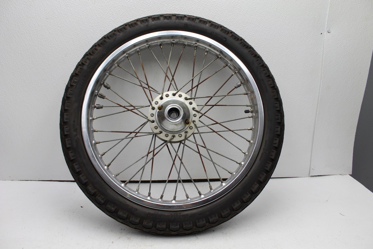 自動車 LundinFirewheel トヨタ ランドクルーザー 2021年モデル ZX (ディーゼル)の価格