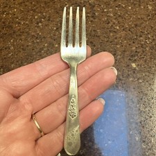VINTAGE HOLMES  EDWARDS CHILD SILVERPLATE BABY FORK Unpolished