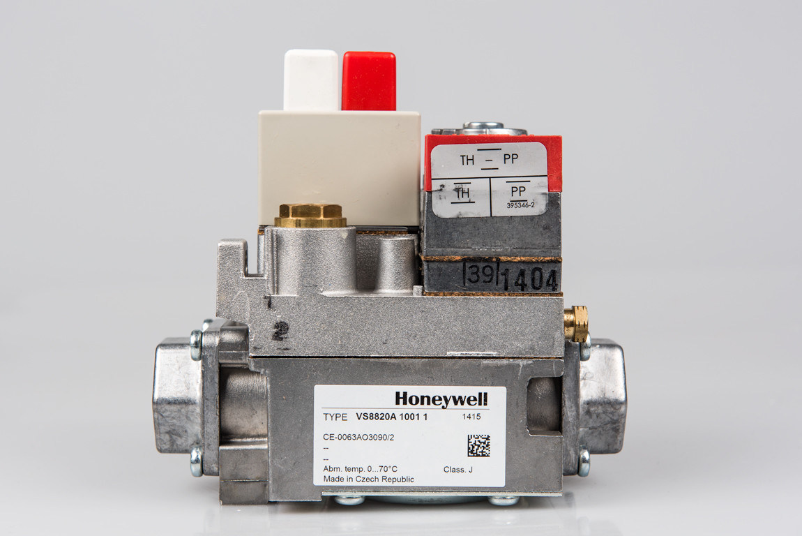 Laars Jandy Pool Heater Honeywell Gas Valve Zodiac R0448201