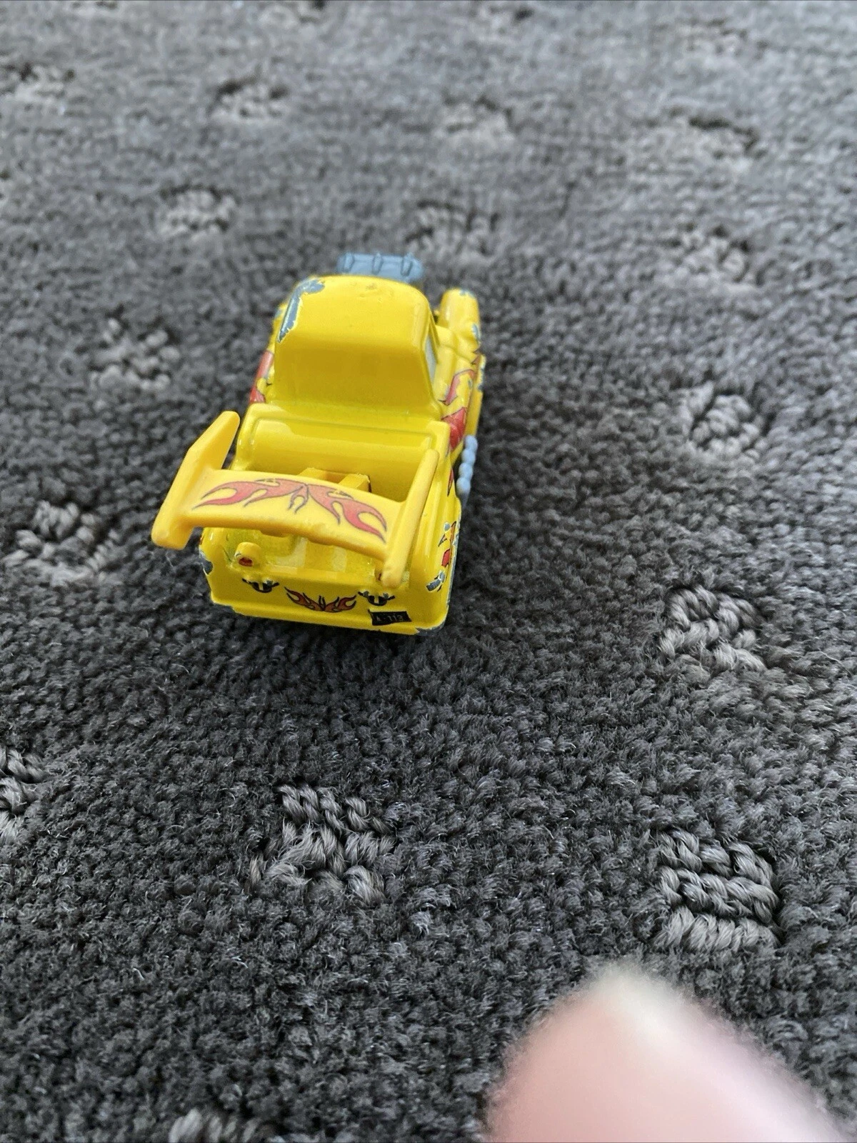Picture 4 of 24
