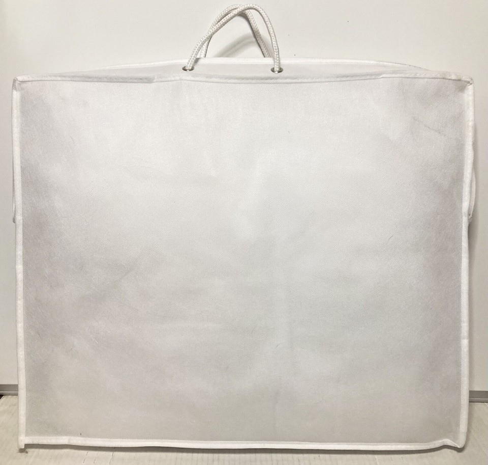 Grace Elizabeth Luxury Linens Queen Down Alternative Comforter Swiss