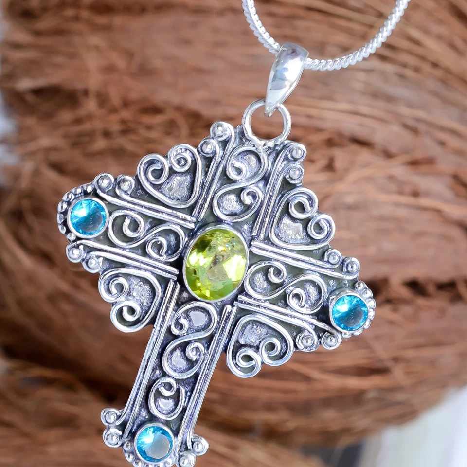 Ciondolo da donna croce in argento sterling 925 con peridoto sfaccettato e... - Immagine 3 di 4
