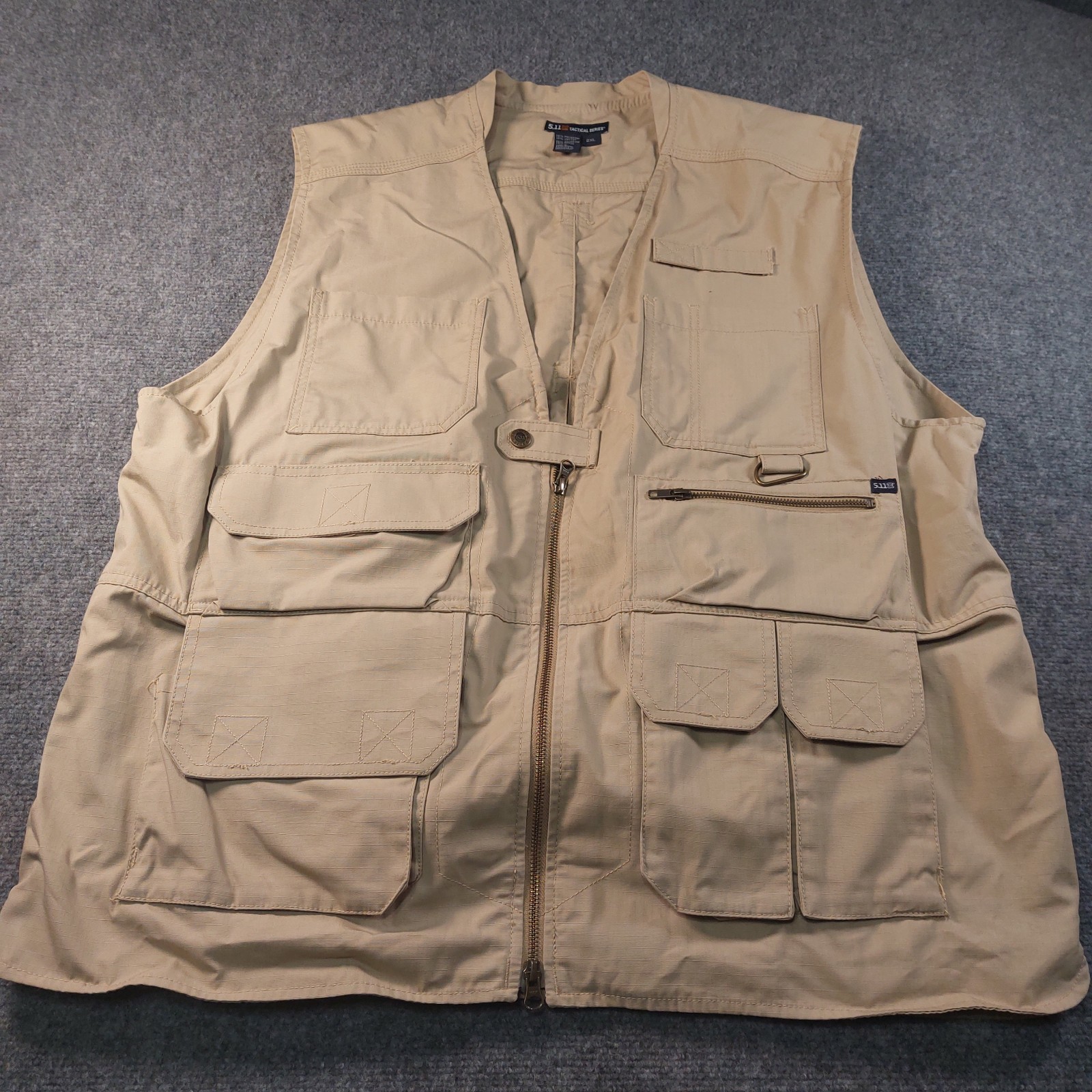 5.11 Tactical Series Vest Mens XXL 2XL Concealed Carry Weapo