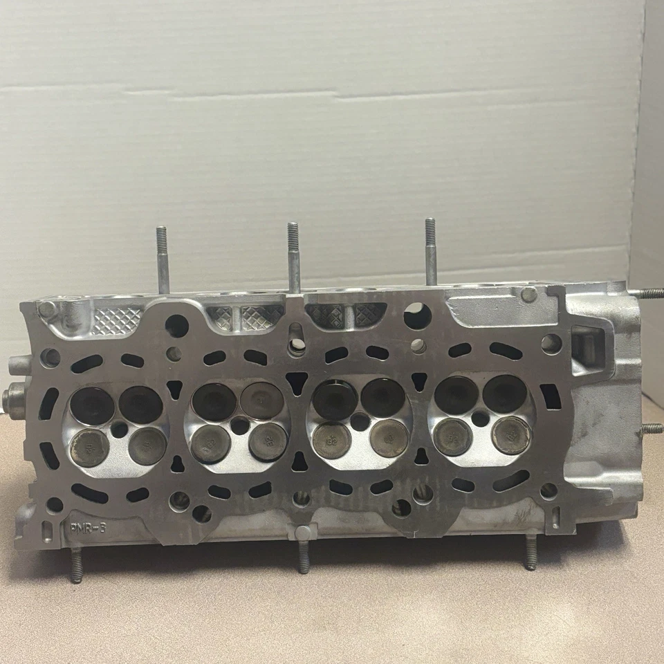 Culata reconstruida Honda Civic 1.7 Vtec 01-06 Foto 3 de 3