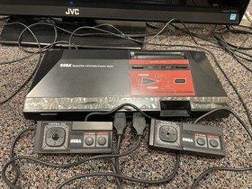 Sega Master System Console, 2 Controllers, AC & Cords, & 3 Games Tested Works
