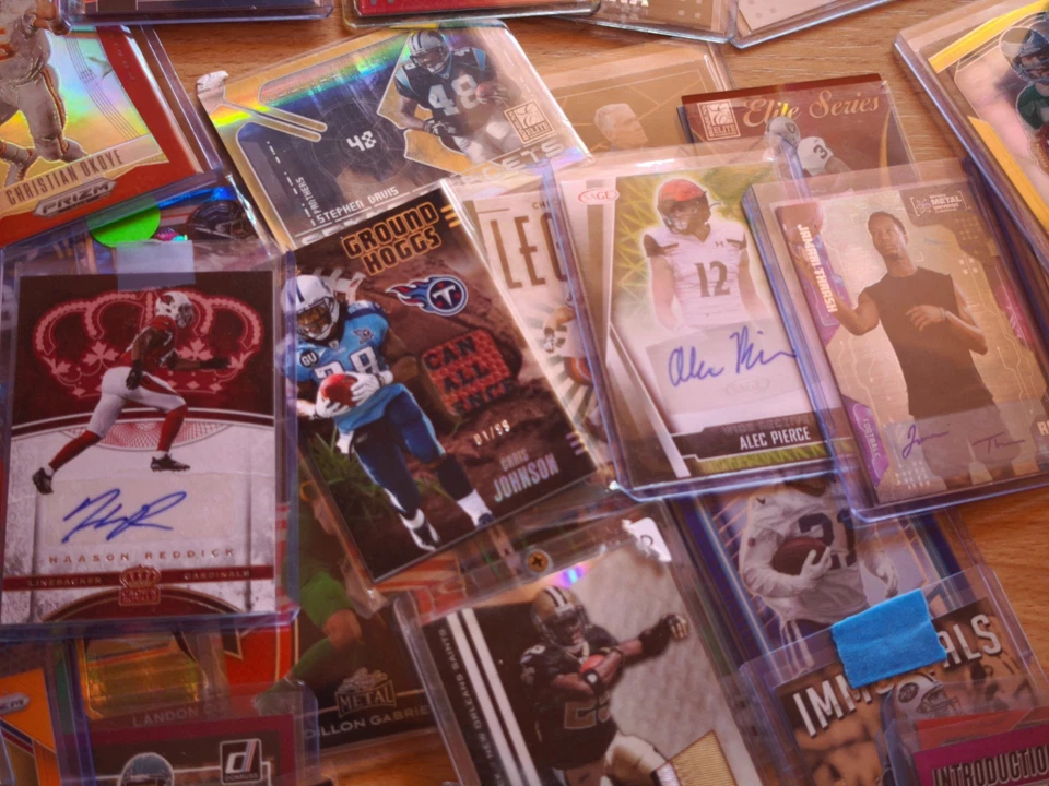 +1500 CARDS MEGA LOT NFL Football Autos, Patches, SSP, RCs, #'d, HITS, STARS - Bild 2 von 4