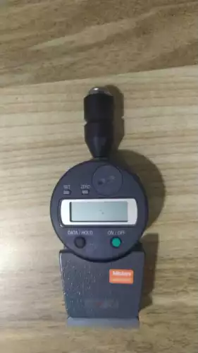 Mitutoyo  20 HD to 90 HD Hardness Portable Electronic Hardness Tester