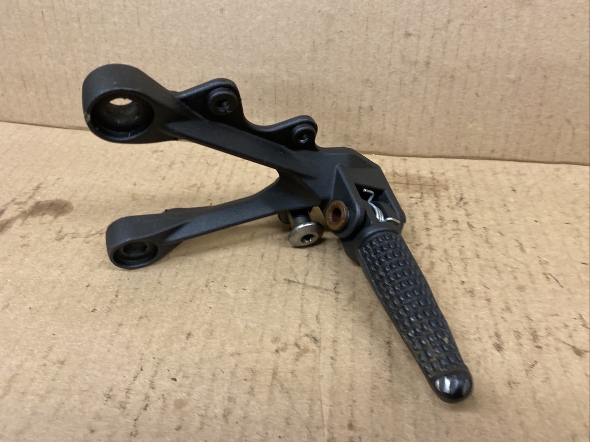 2005-2006 Kawasaki Ninja ZX6R ZX636, Left foot peg bracket rear