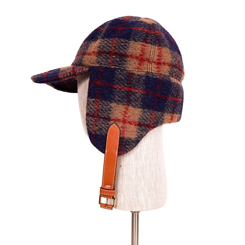 sz S NEW $950 GUCCI Camel Blue Red WOOL PLAID GG Logo FLAP TRAPPER