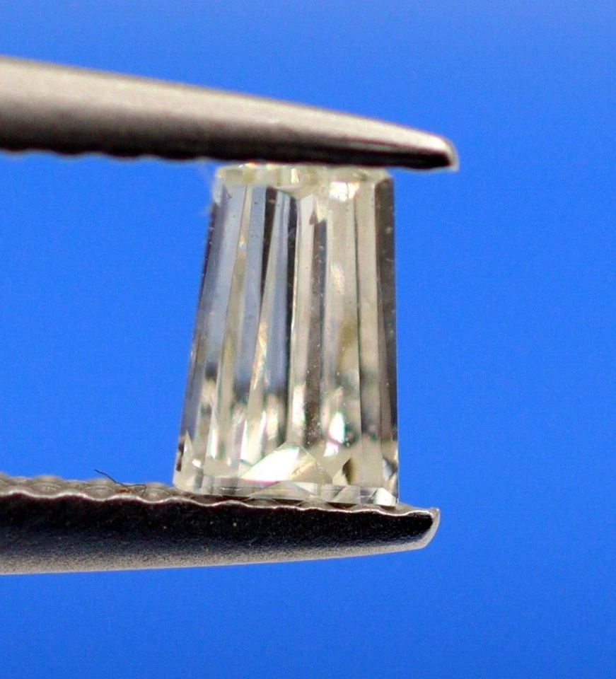 0.090 Ct Certified Natural Diamond G/SI1 Clarity Loose Tapered Cut 3x2 mm Size - Image 3 of 4