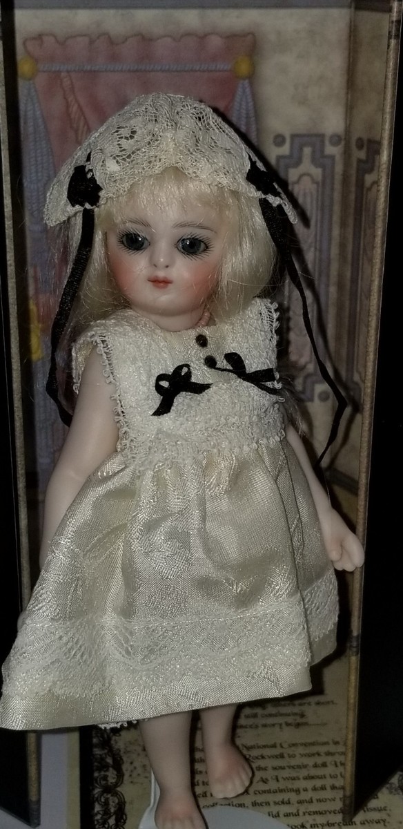 2011 Darlene Lane Aimee Mignonette doll all bisque in orignal box