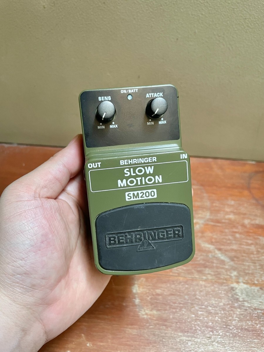 Behringer Slow Motion SM200 Delay Guitar Effect Pedal 689076114813