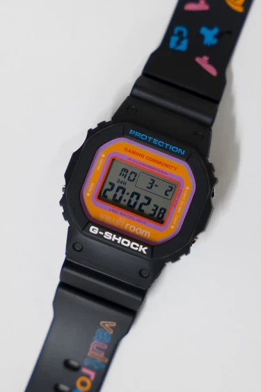 新品 vaultroom G-SHOCK DW-5600VR26-1JR Vaultroom x G-SHOCK DW-5600VR26-1JR Black Limited Collaboration