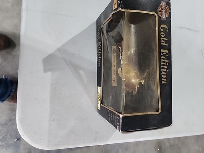 1999 Maisto Gold Edition Harley Davidson 1942 WLA Flat Head 1:18 24K Gold Plated