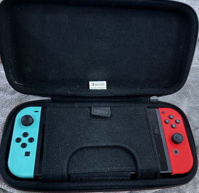 Nintendo Switch Console w/ Neon Red & Blue Joy-Cons, Dock, Case & 4 games! 