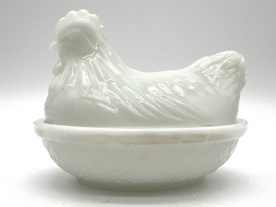 Vintage Milk Glass Chicken On Nest Covered Dish Bowl Rustic Farmhouse Decor 4.5 