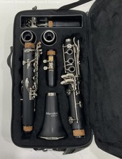 Mendini By Cecilio Clarinet w/ Case