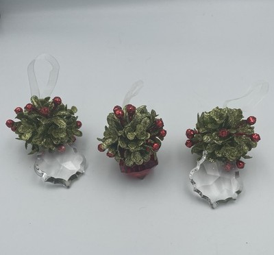 3 Ganz Holiday Mistletoe Acrylic Kissing Krystals Ornament Red Berries 2  & 3 