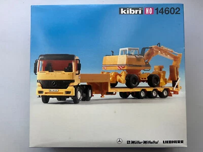 KIBRI 14602 MB ACTROS 3-Axle Low Loader LIEBHERR Excavator - Ref. A011 - Photo 1/3