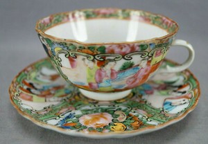 Late-19th-Century-Chinese-Export-Hand-Painted-Rose-Medallion-Tea-Cup-amp-Saucer-H