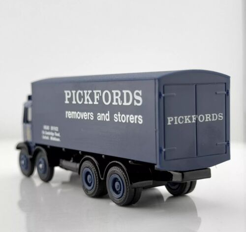 EFE 11002 - AEC Mammoth Box Van - Pickfords - VGC Boxed - Picture 6 of 12