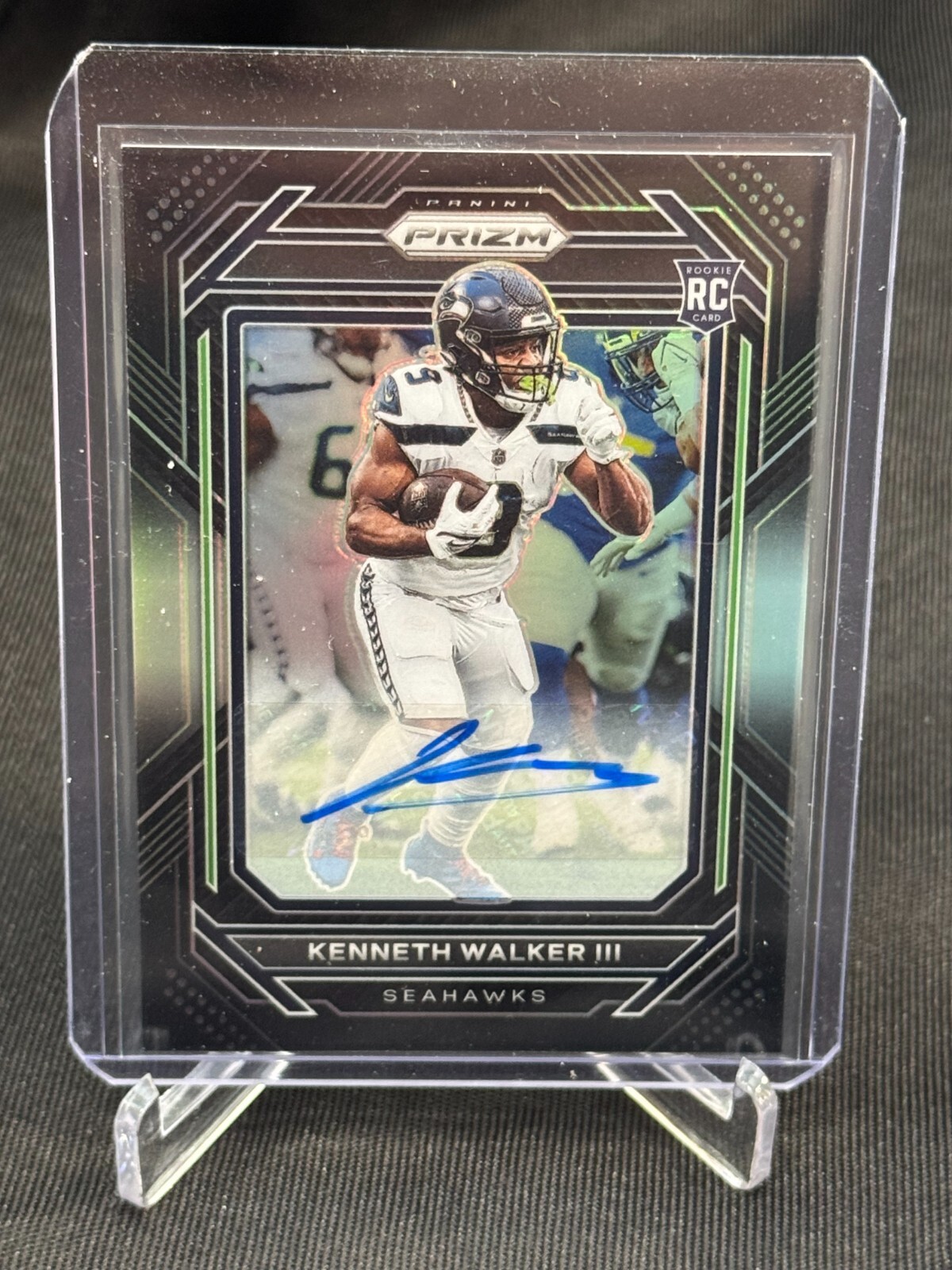 2022 Chronicles Prizm Black Kenneth Walker III Silver Auto RC Seattle Seahawks