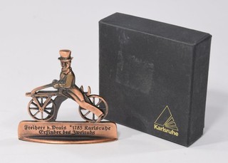 FREIHERR von DRAIS Fahrrad Erfinder STADT KARLSRUHE Figur Deko Oldtimer Draisine