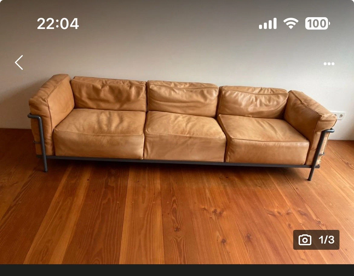 Selling my Le Corbusier LC3 sofa by Cassina in beautiful cognac leather.
Opens in a new window or ta