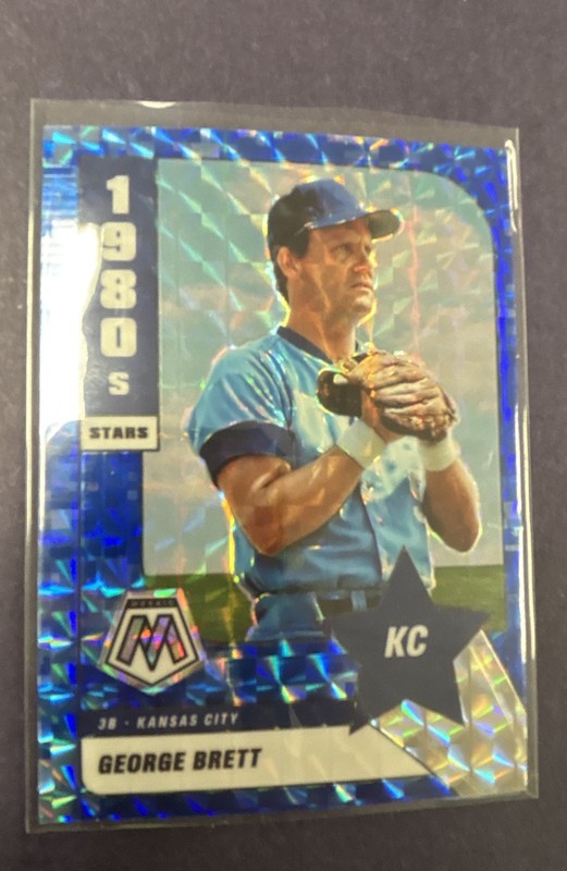 2022 Panini Mosaic - 1980's Stars George Brett #287 Blue Camo Mosaic Prizm