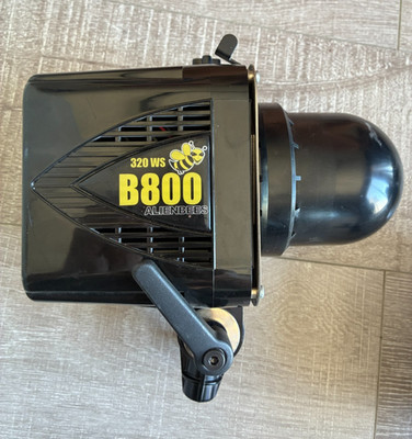 Alien Bees B800 Studio Strobe Flash Monolight