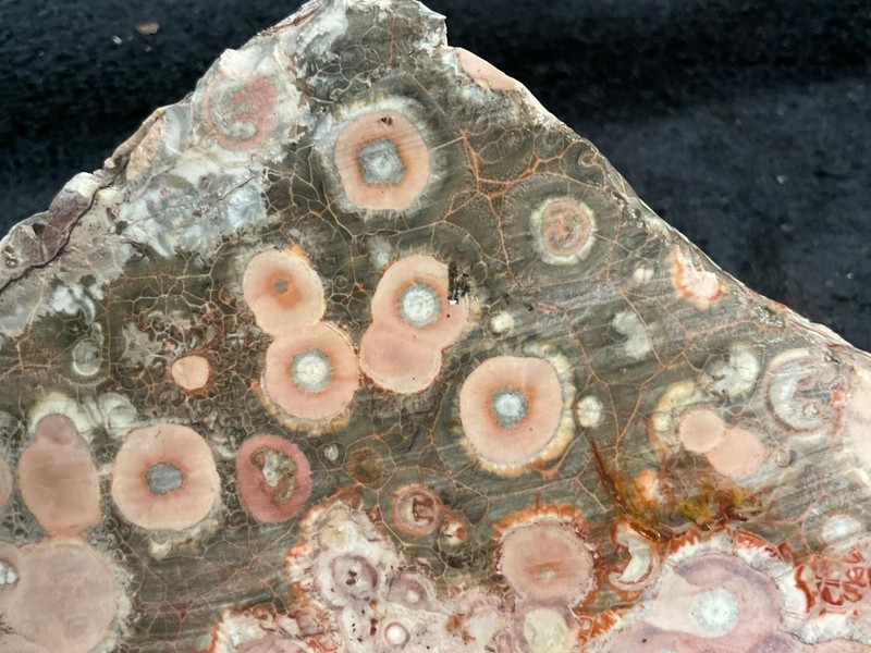 Z~ Galaxy Ryolite Faced Rough 3 lbs