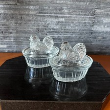 2x Glas-Schalen/-Schüsseln mit Hahn-Deckel, Bonbon-/Konfektschale, Butterdose