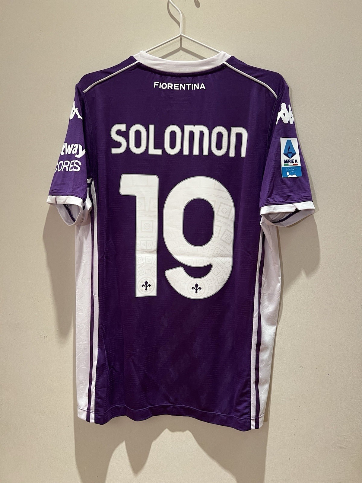 MAGLIA CALCIO FIORENTINA Manor Solomon #19 Issued Preparata Serie A 2025/26