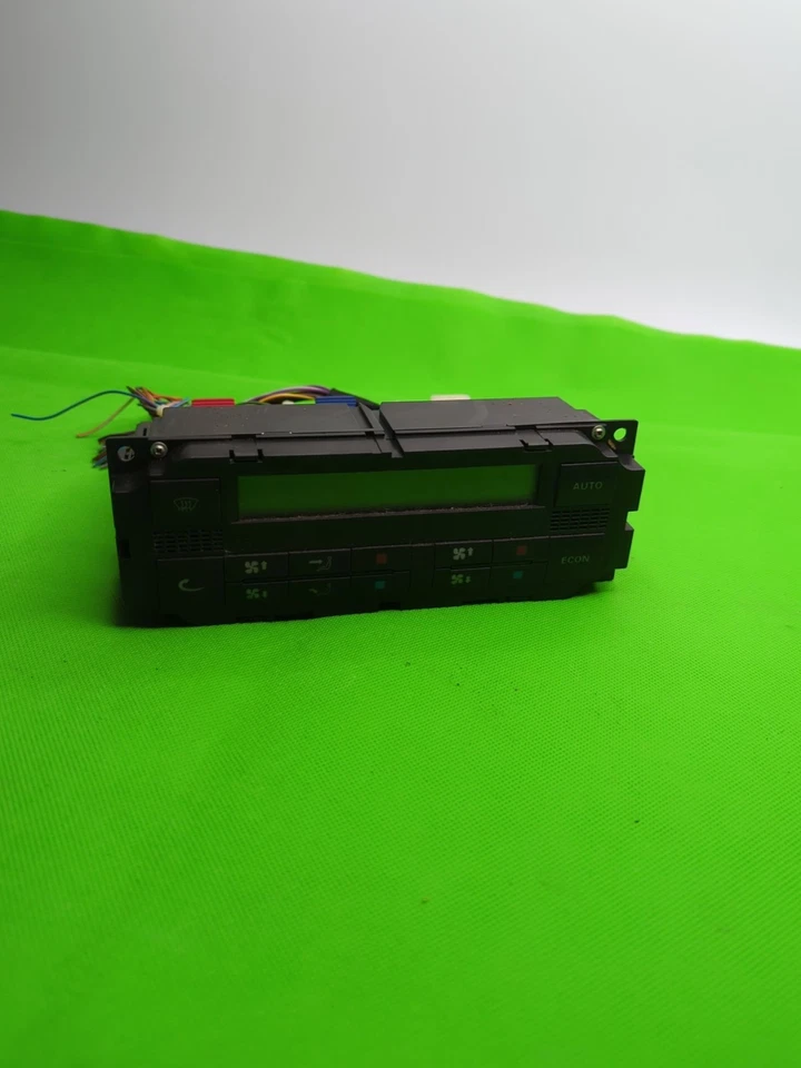 1999-2004 VW Eurovan Front Dash A/C Heater Climate Control Panel OEM 7D0 907 040 - Image 2 of 4