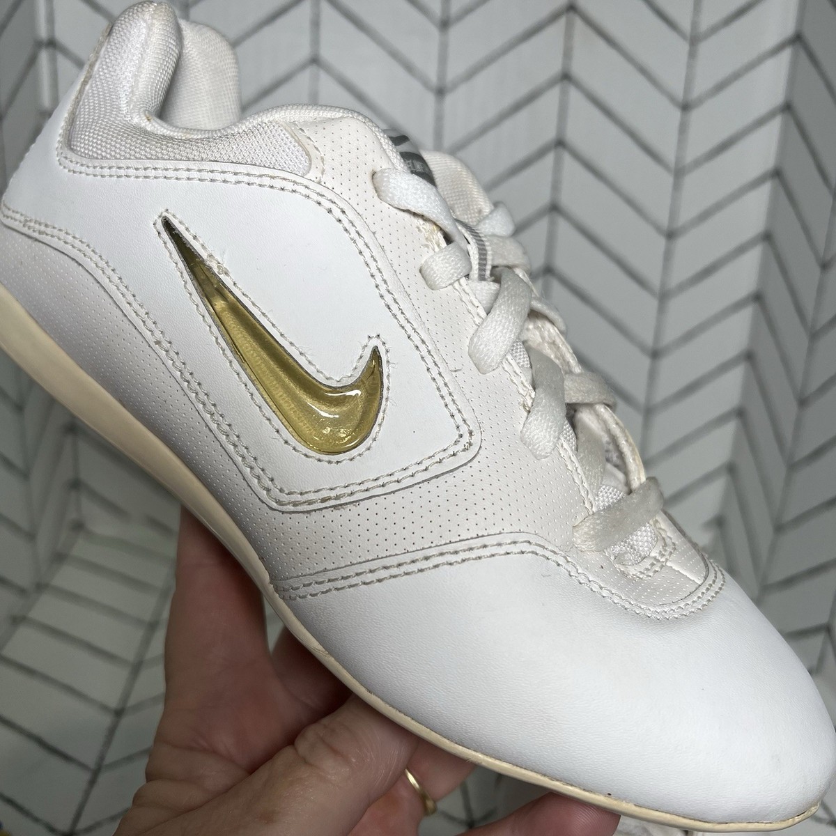 nike cheerleading shoes with color inserts