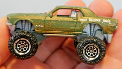 Matchbox 2015 '68 Mustang loose diecast really got jacked up