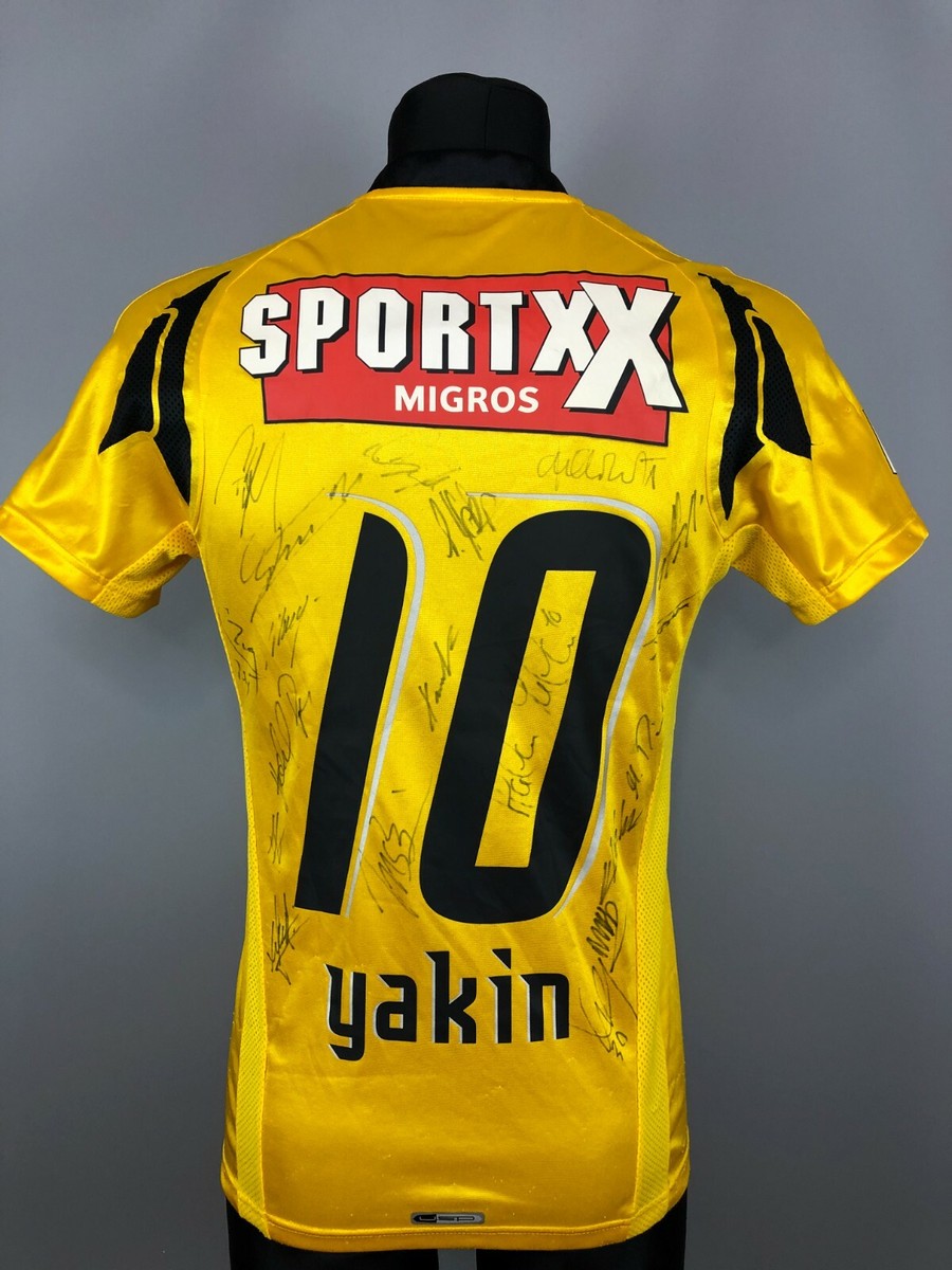 YOUNG BOYS 2007 2008 YAKIN HOME SHIRT AUTOGRAPH SOCCER FOOTBALL