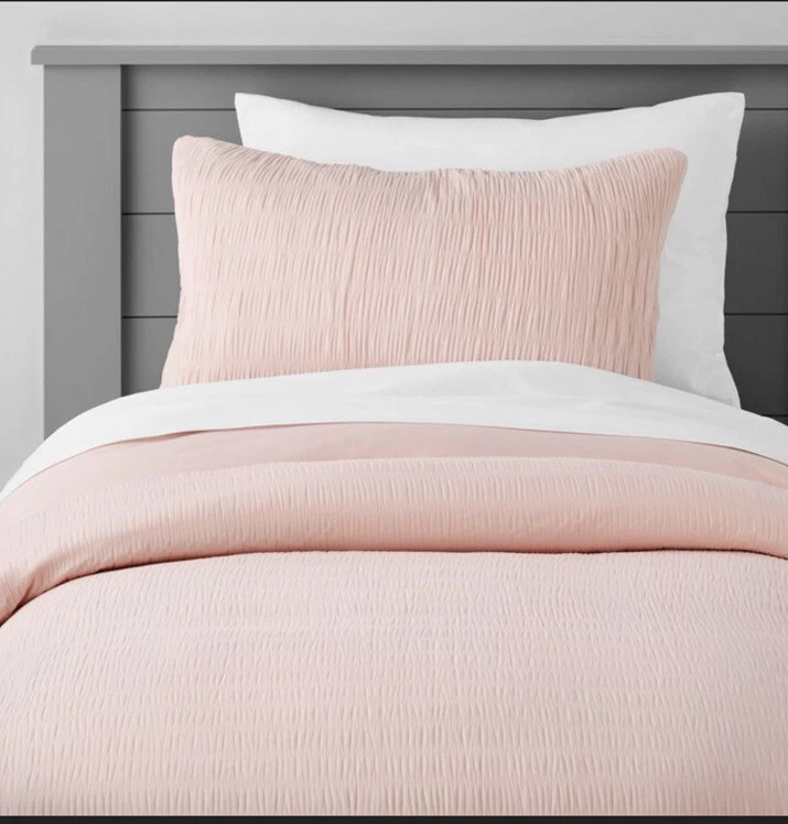 Pillowfort Target Twin 2 Pc Pink Seersucker Duvet Cover set Kids Girls Bedding