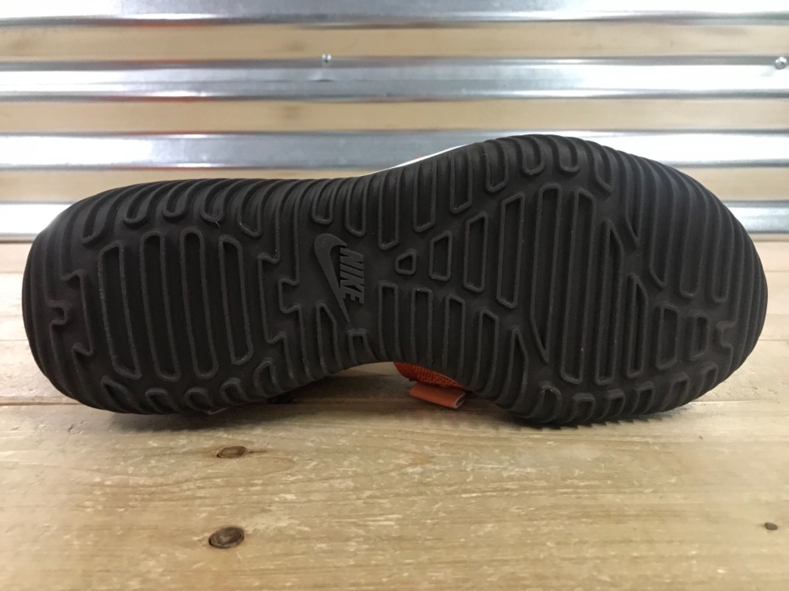 Nike KMTR Komyuter Komyuter Komyuter Lifestyle Sample shoes Khaki orange Tan SZ 9 ( AO3629-001 ) c6f019 Nike KMTR Komyuter Komyuter Komyuter Lifestyle Sample shoes Khaki orange Tan SZ 9 ( AO3629-001 ) c6f019