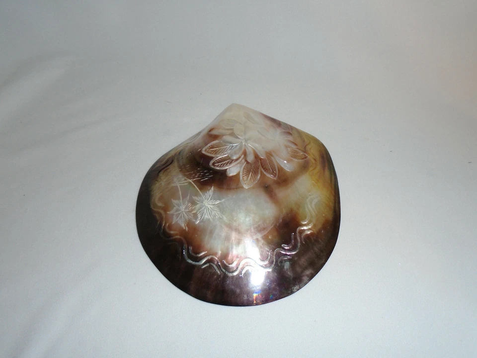 Таитянская винтажная резная перламутровая раковина таитянские пальмы гардения 5 1/5 дюйма - Изображение 4 из 4