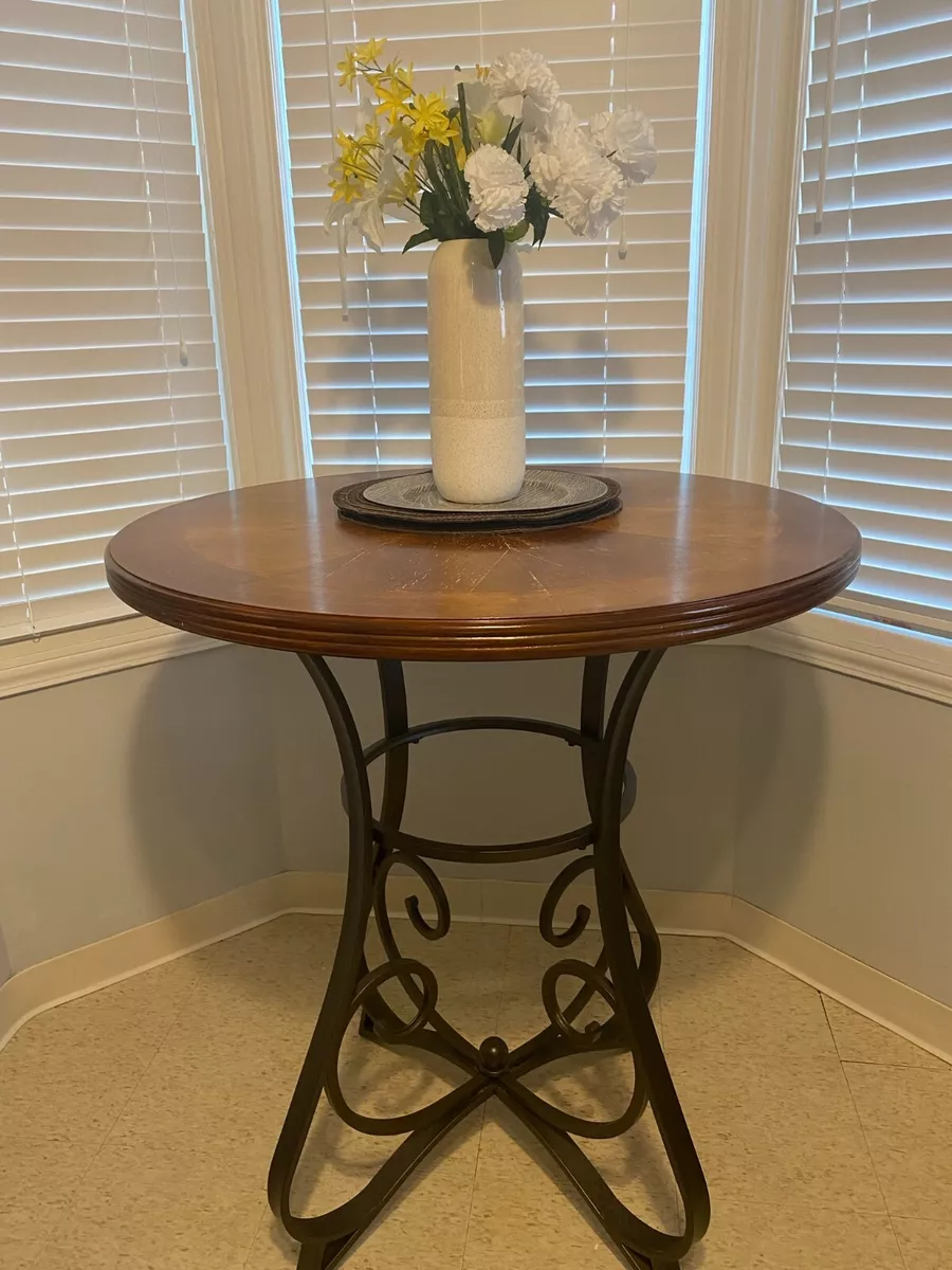 Hamilton pub table outlet