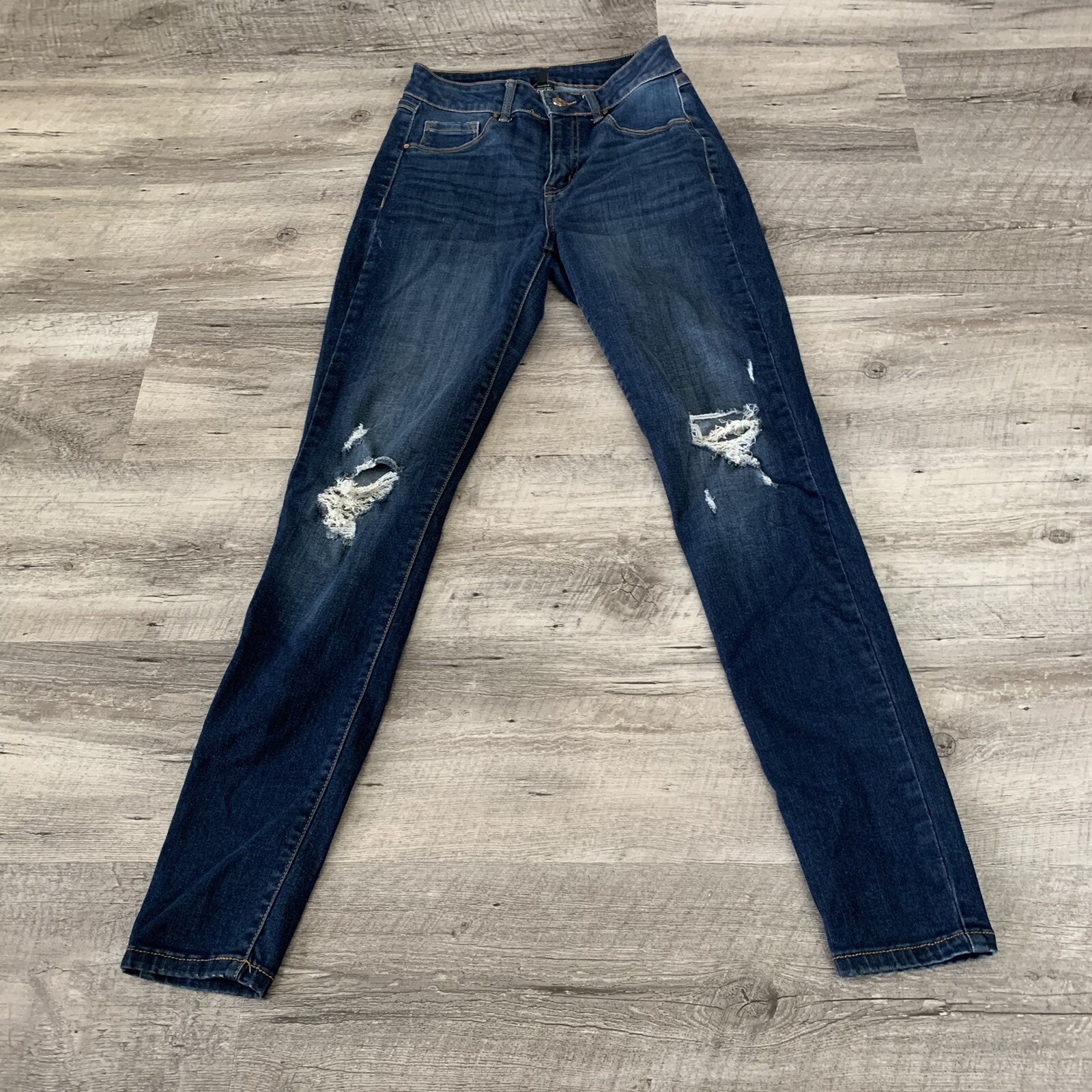 Rewash Jeans Womens Junior Size 3 Dark Wash Blue Denim Skinny Stretch Distressed