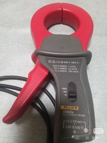Fluke i1000S Current Clamp// - Picture 3 of 4