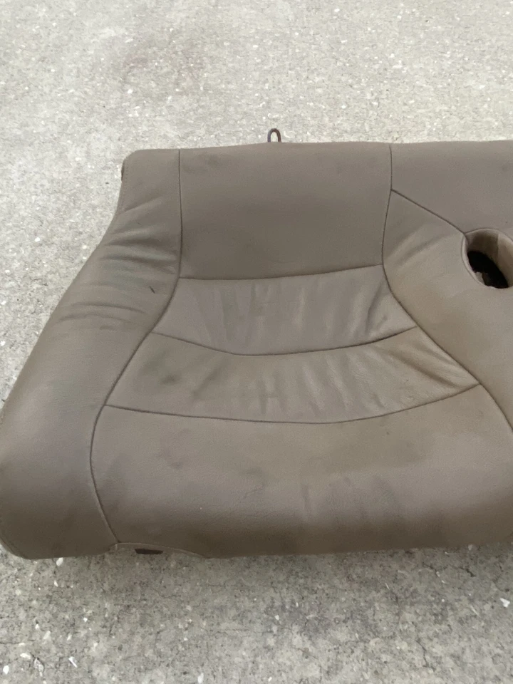 91-99 OEM beige asientos traseros de cuero para Mitsubishi 3000GT o Dodge Stealth Foto 2 de 4