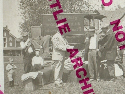 Eleva WISCONSIN RPPC c1910 PEDDLAR WAGON Advertising DELIVERY nr Mondovi Osseo - Picture 2 of 4