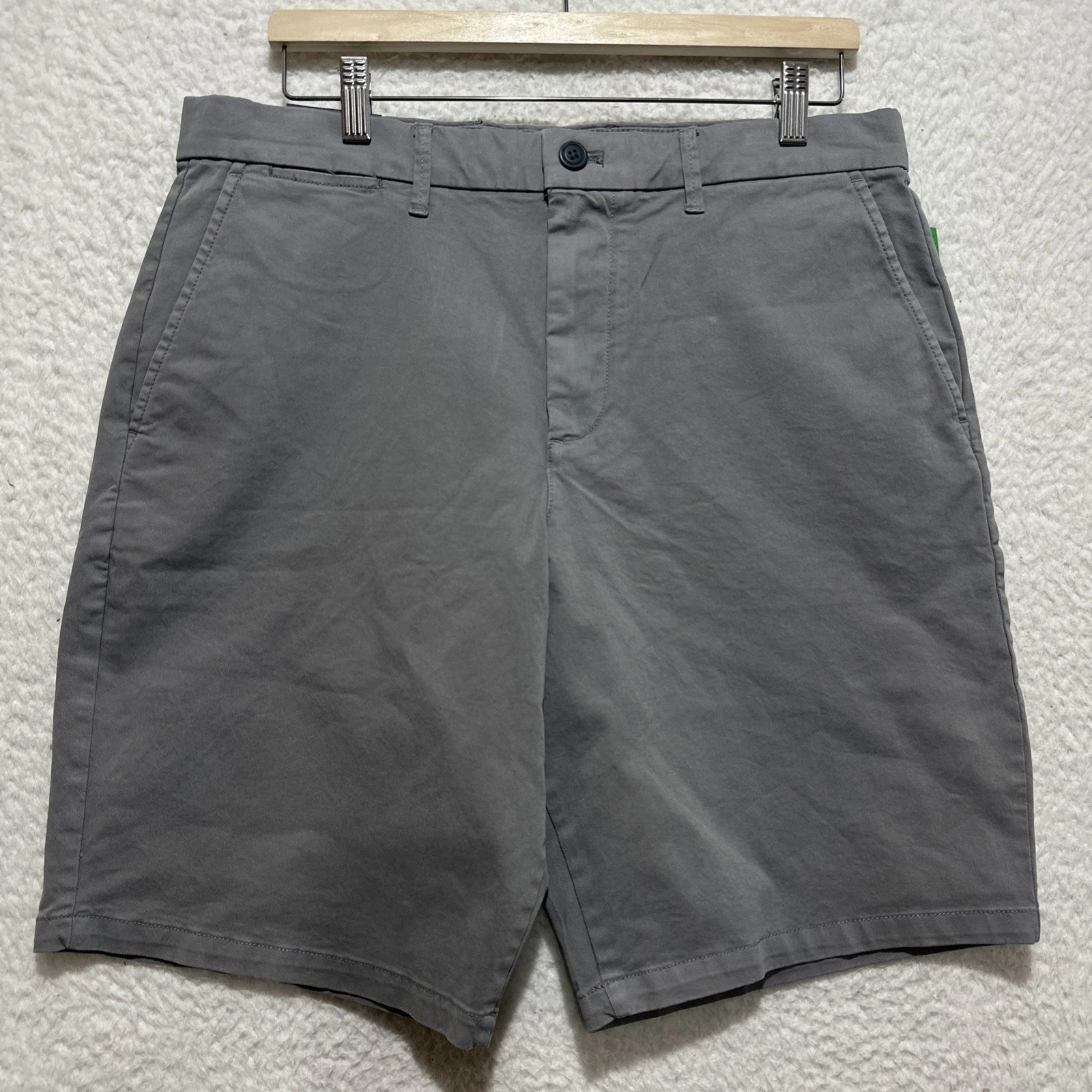 J Crew Men’s Shorts Size 33 Gray Chino 10” Stretch NWT