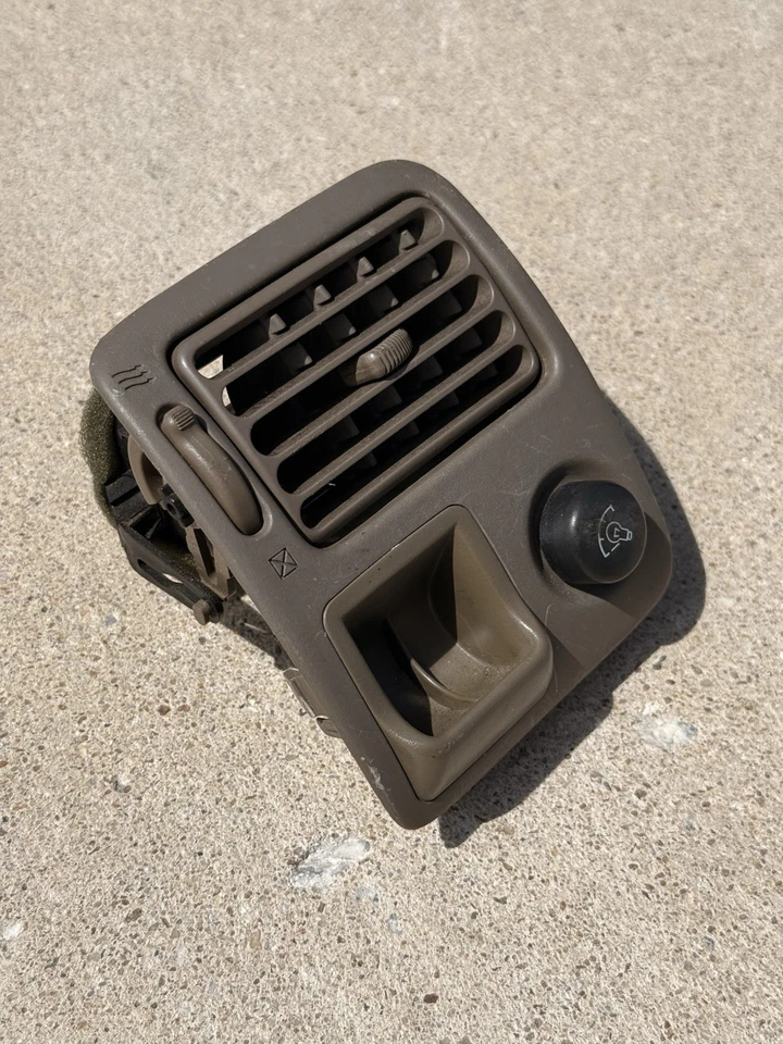 Toyota Corolla 1998-2002 ventilación lateral del conductor y portamonedas. OE✅ Foto 2 de 2